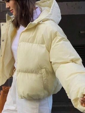 Butter yellow winter puffer. Size S. New